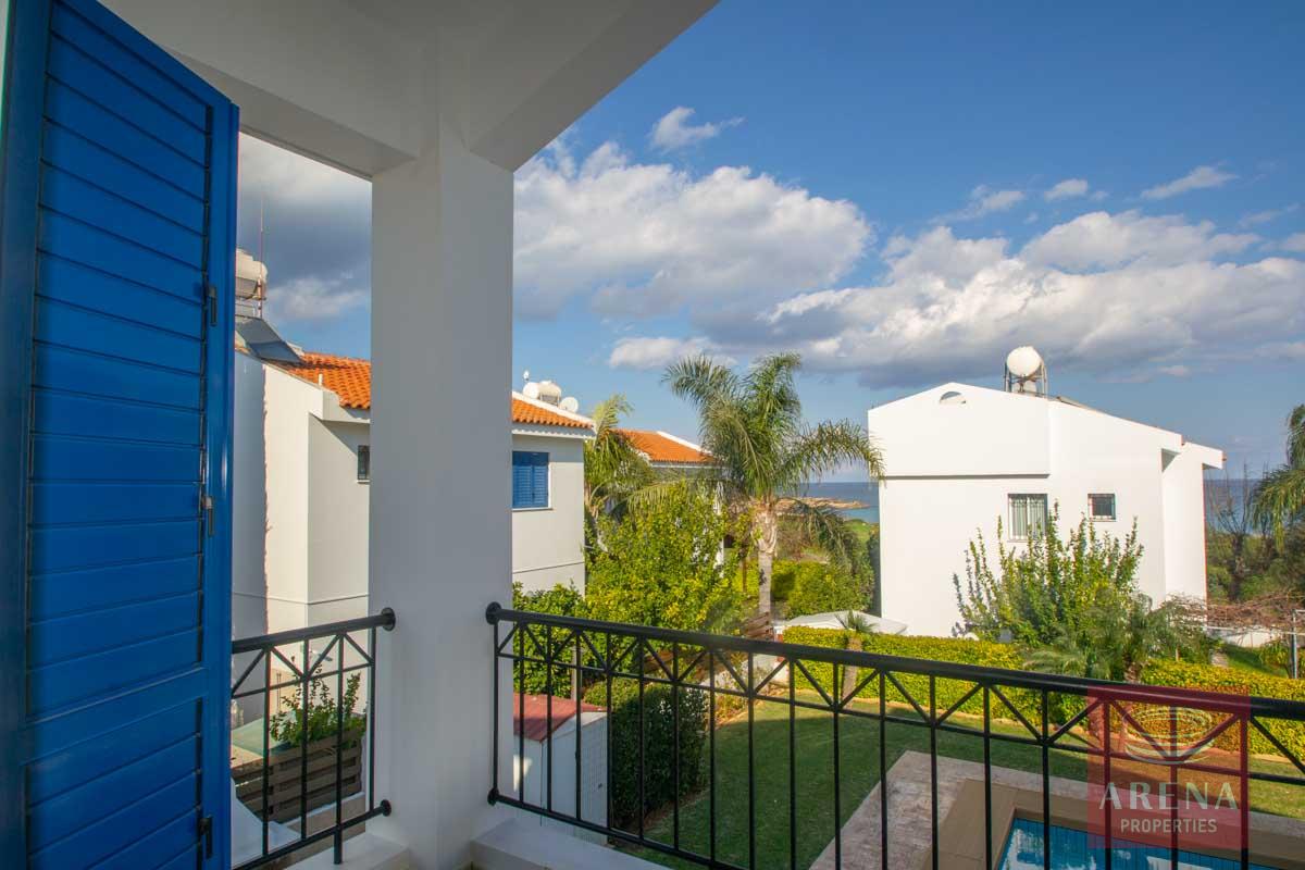 4 bed villa in Protaras - balcony