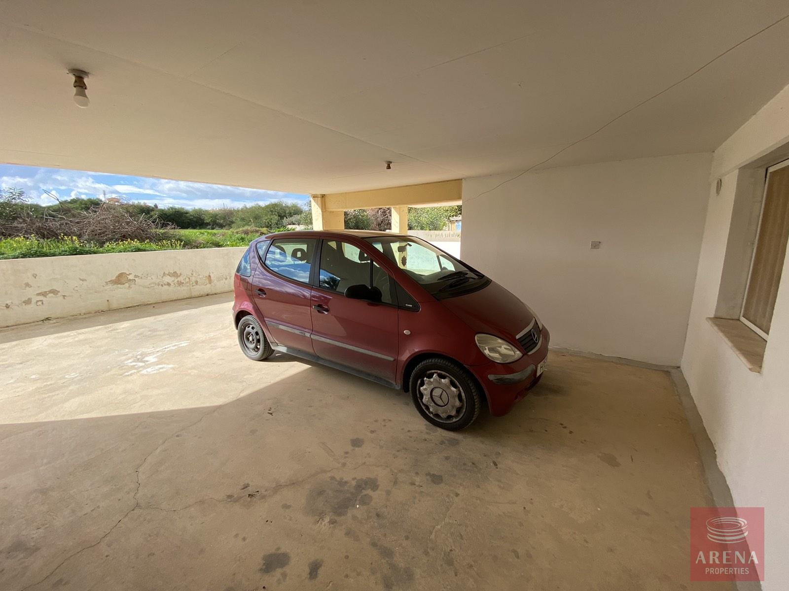 Ground floor apt in Kapparis - covered parking