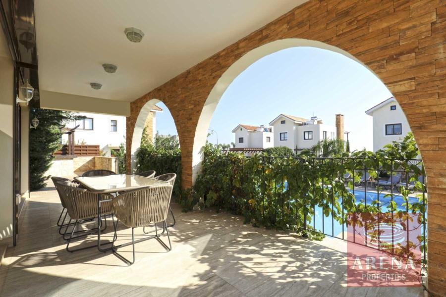 Beautiful villa in Ayia Thekla - veranda