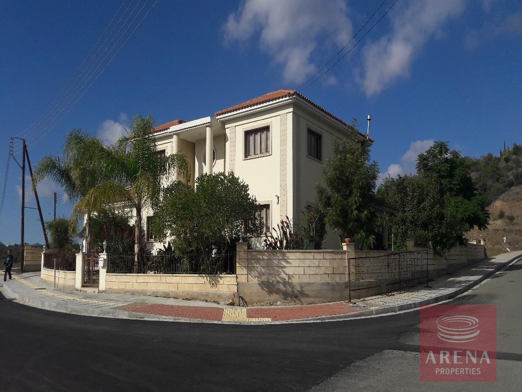 House in Kornos for sale