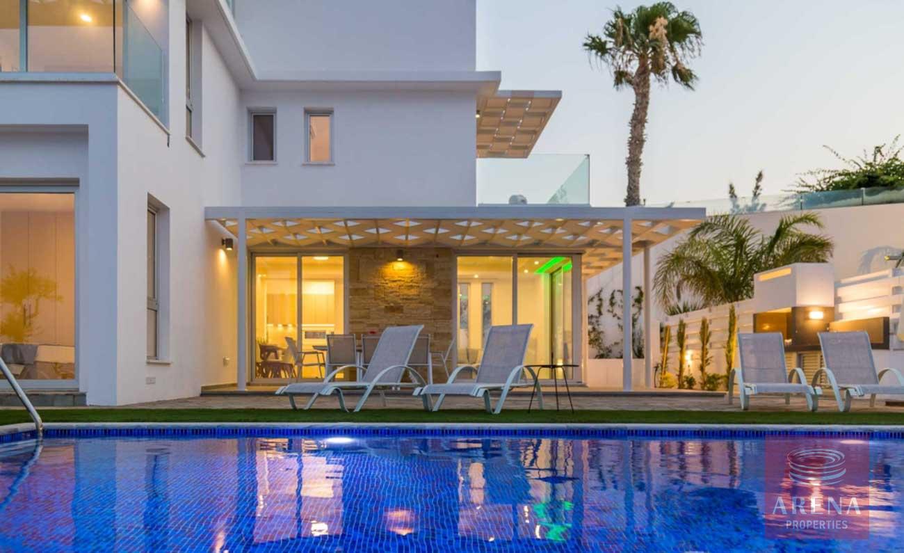 Villa in Cape Greco to buy