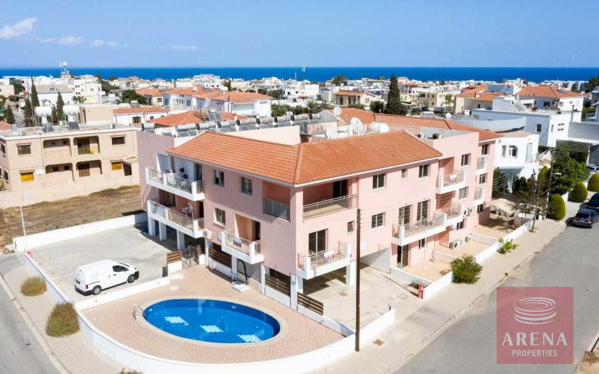 Apartment with Deeds in Paralimni