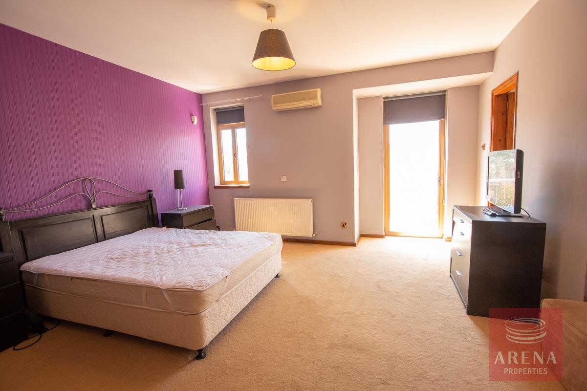 4 Bed Villa in Aradippou - bedroom