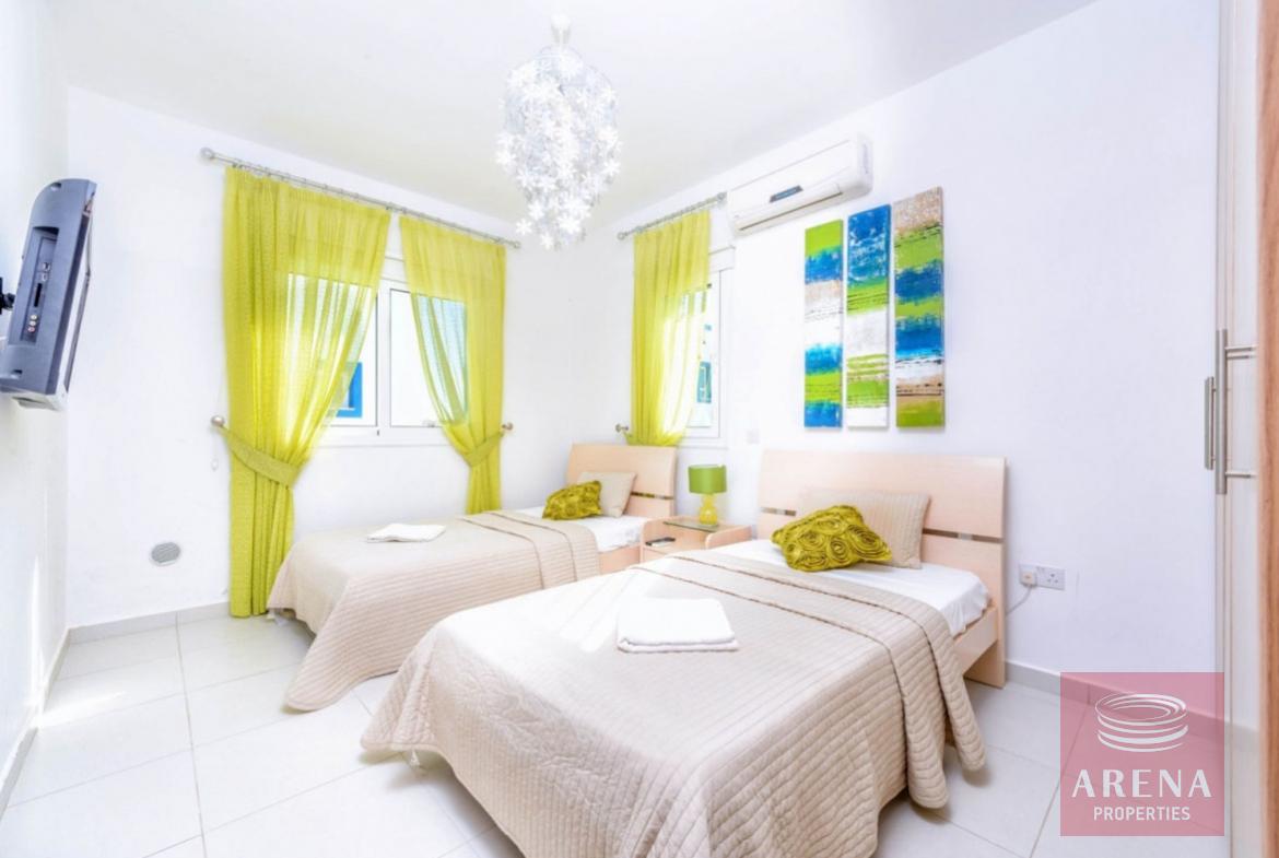 4 Bed Villa in Kapparis - bedroom