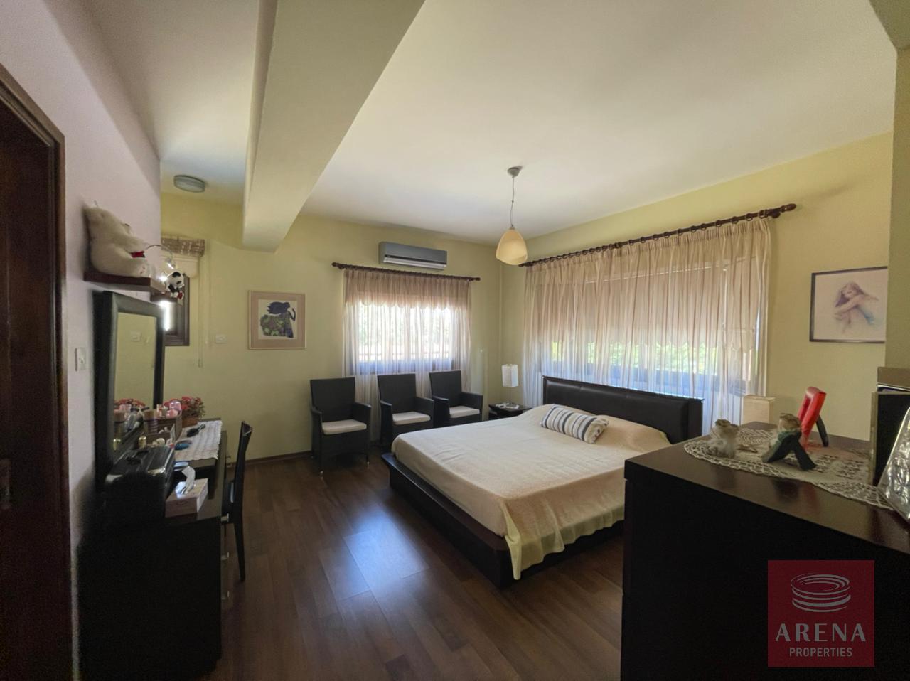 3 bed villa for sale in Strovolos - bedroom