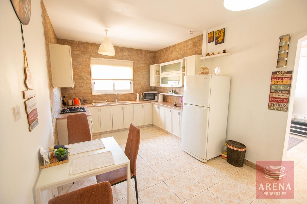 2 Bed House for sale in Pervolia - kitchen