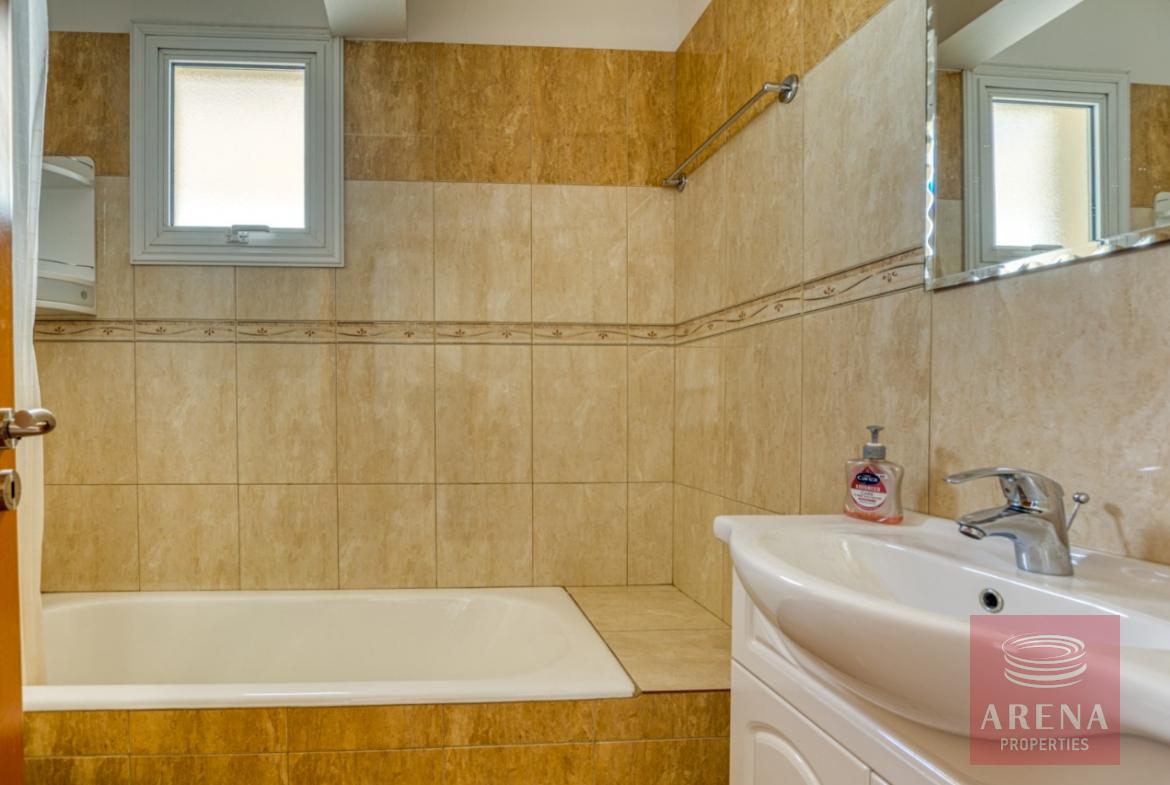 3 Bed Apartment in Kapparis with Deeds - bathroom