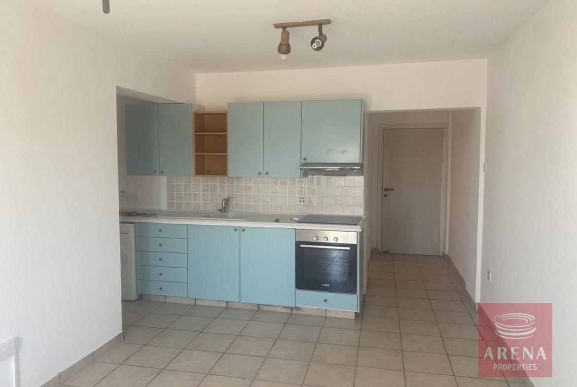 Flat for rent in Paralimni - kitchen