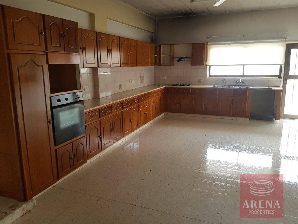 3 Bed Bungalow in Aradippou - kitchen