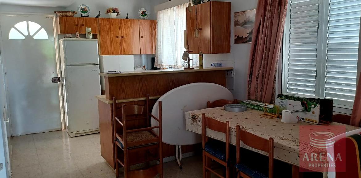 2 Bed Semi-det Villa in Pervolia - kitchen