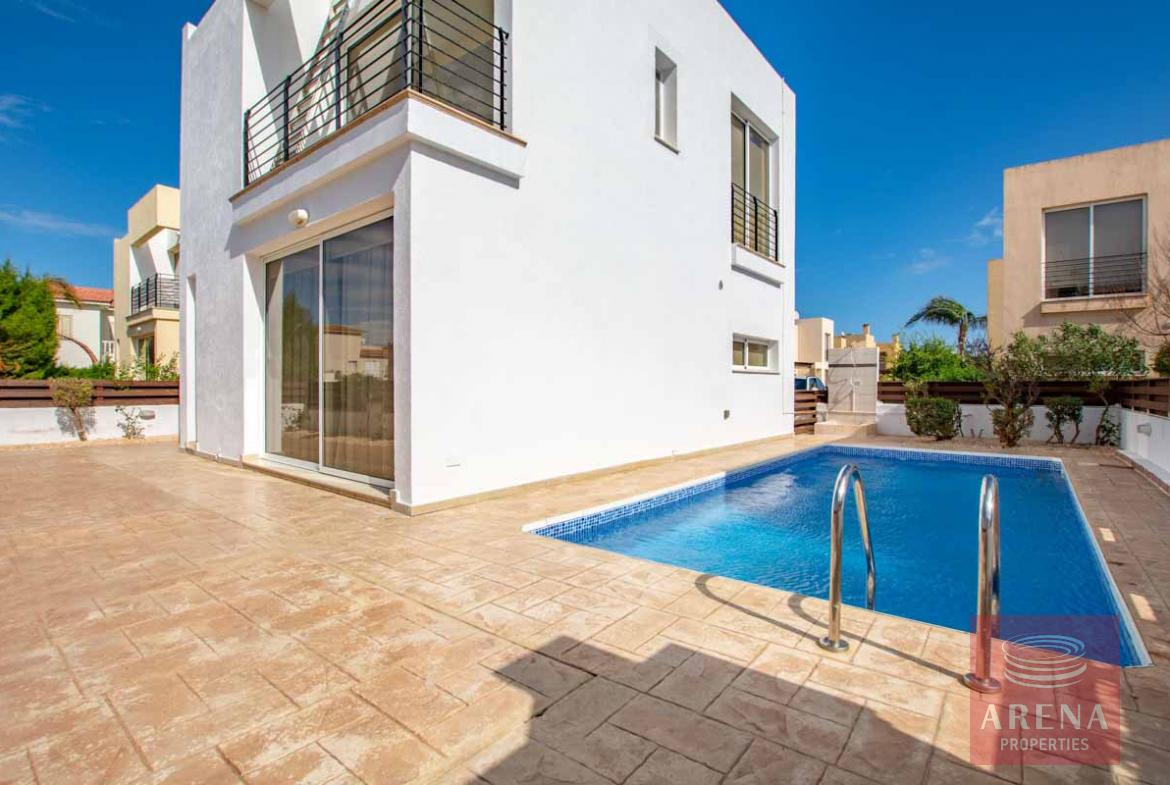 2 bed villa in Ayia Triada