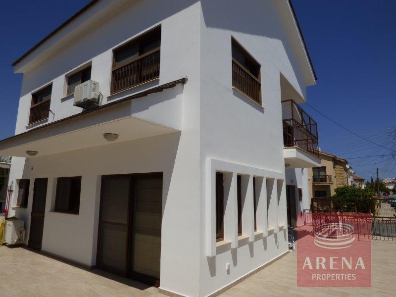 5 Bed House in Aradippou