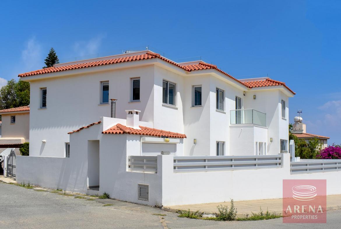 5 Bed Villa in Kapparis for sale