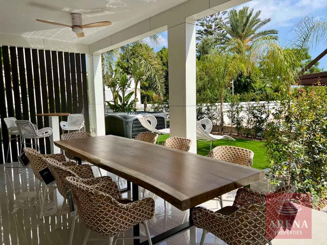 Luxury Villa in Ayia Triada - veranda