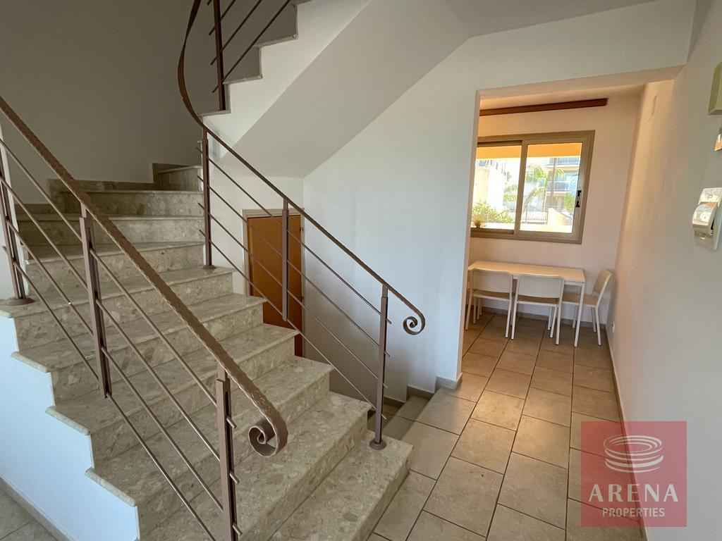 2 Bed Townhouse with Sea Views - stairs