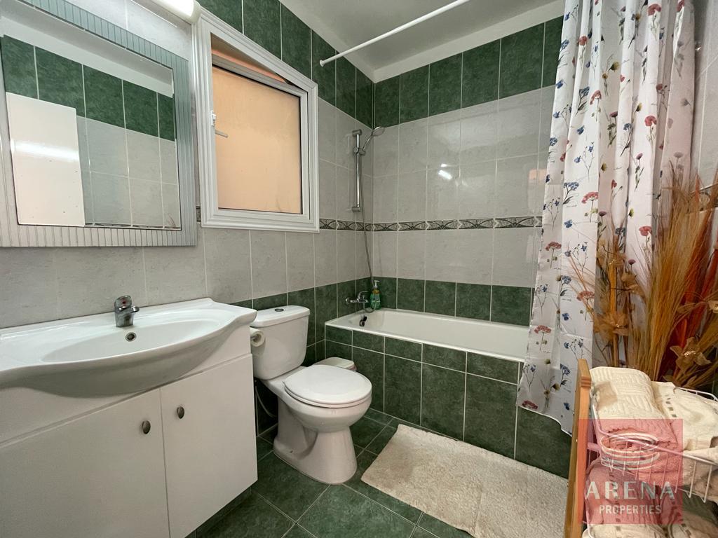Apartment in Frenaros for sale - bathroom