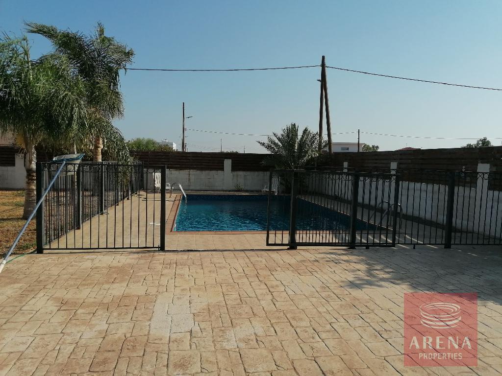 4 BED VILLA IN AYIA TRIADA - SWIMMING POOL