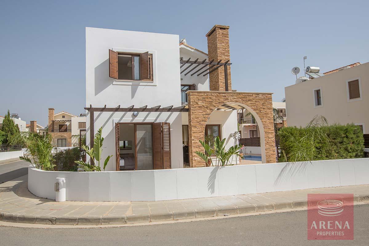 Villa in Pool in Ayia Thekla to buy