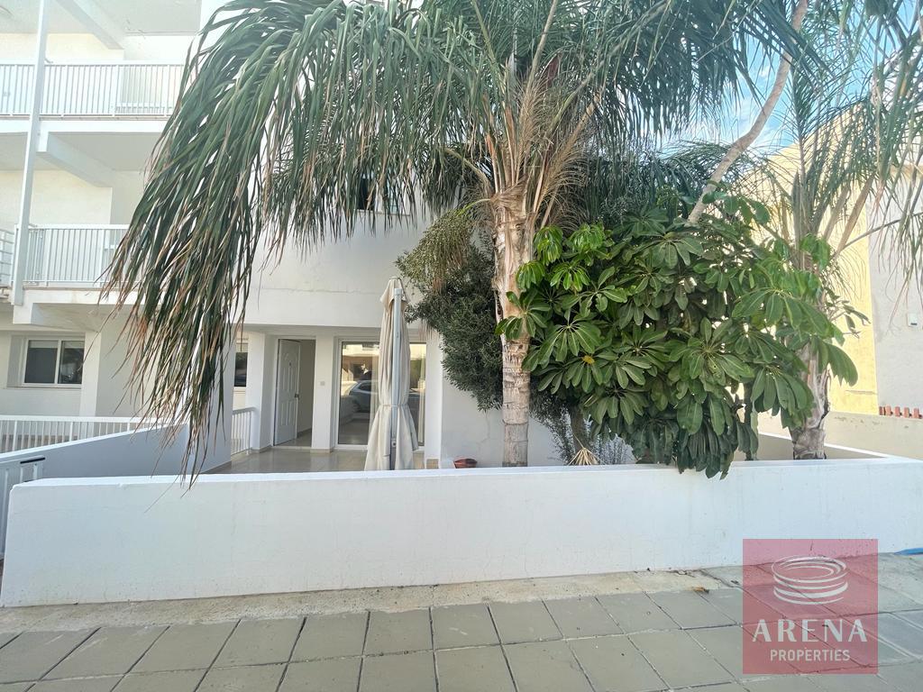 2 Bed Ground floor apartment in Paralimni