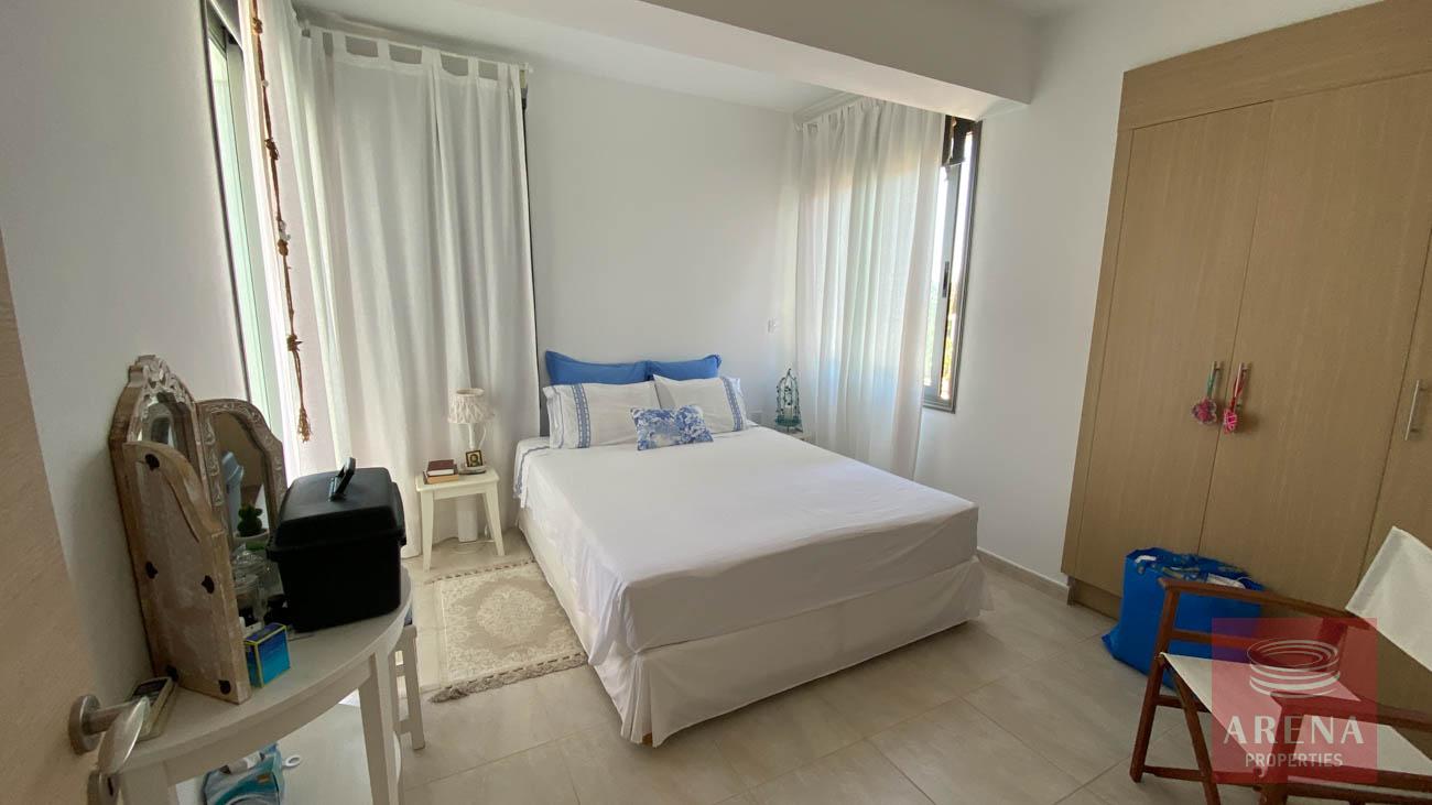 Apartment in Ayia Triada for sale - bedropom