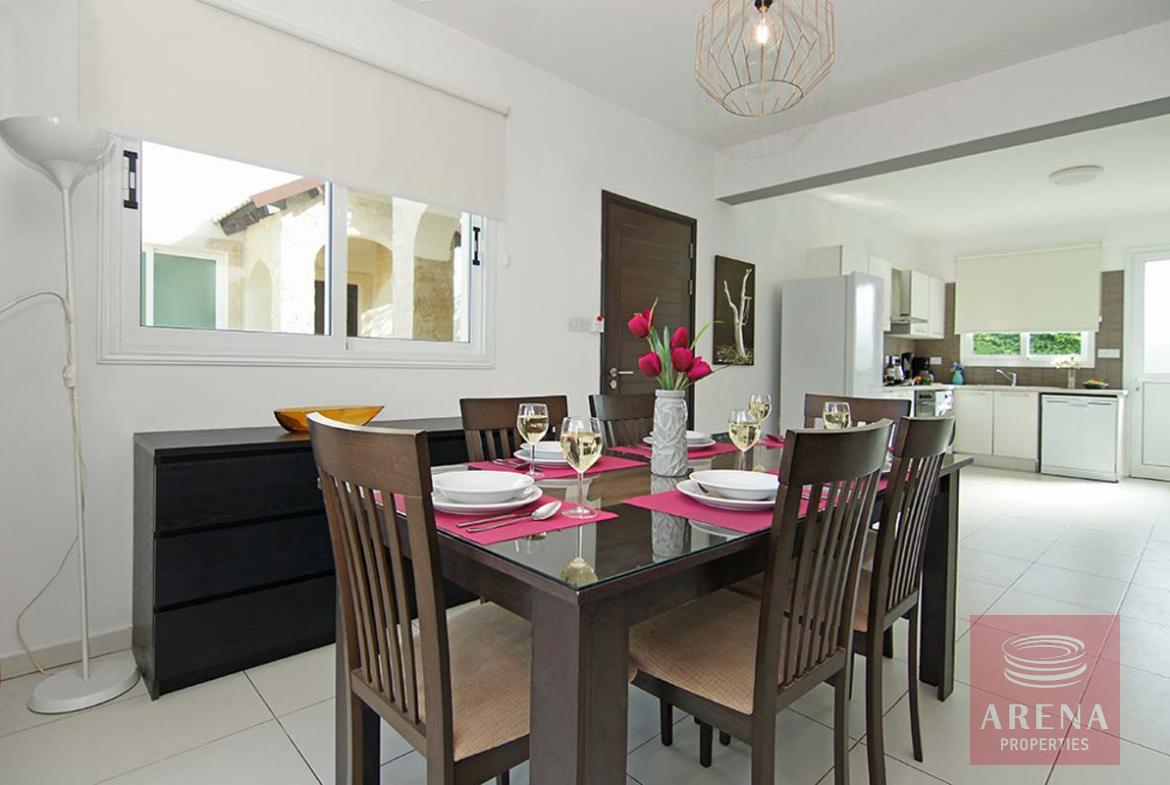 Villa resale Pernera - dining area