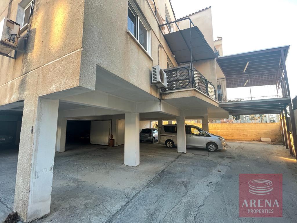 2 Bed Apt for rent in Paralimni - covered parking