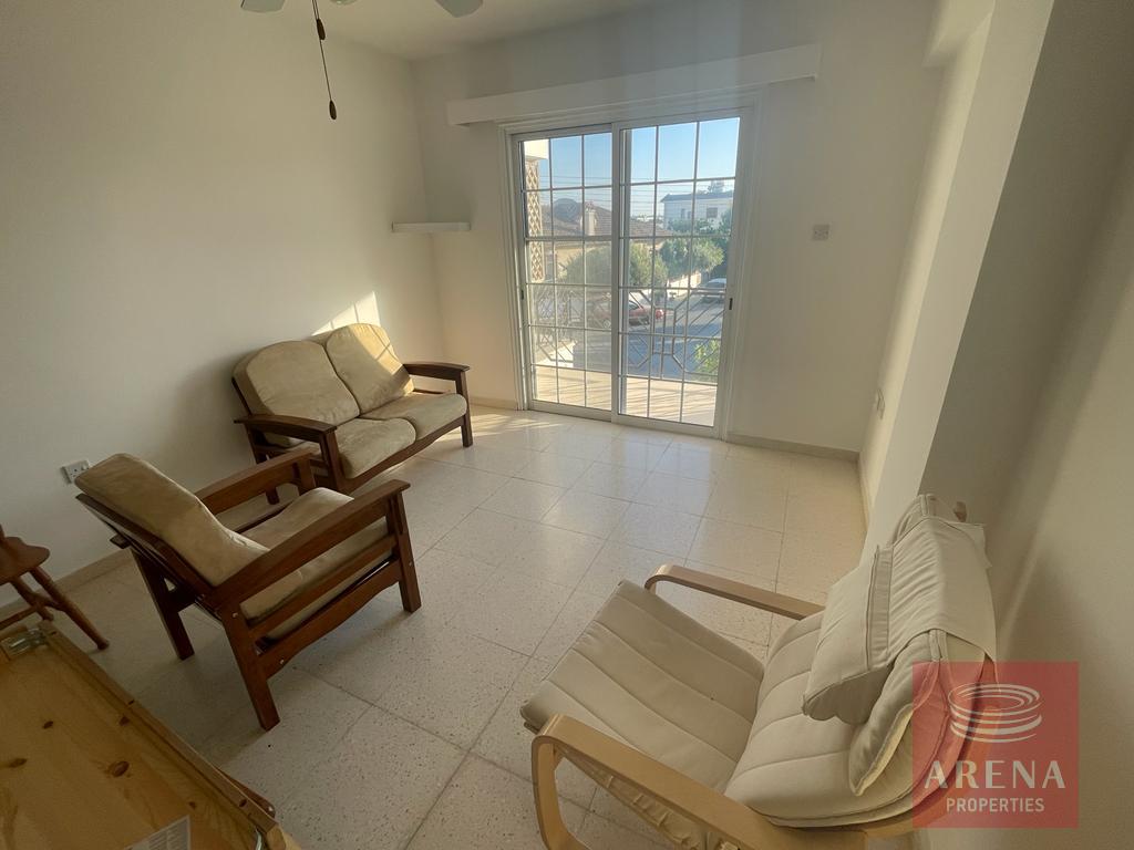 2 Bed Apt for rent in Paralimni - sitting area