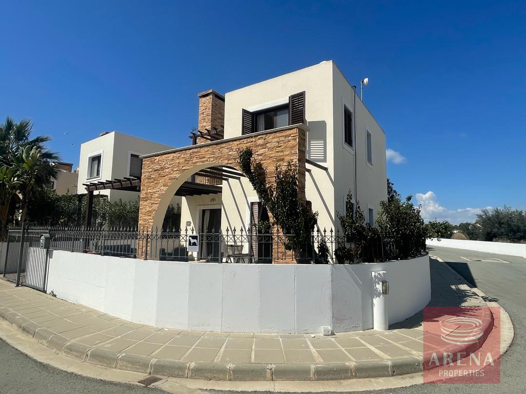 1 villa in ayia thekla for sale 6412