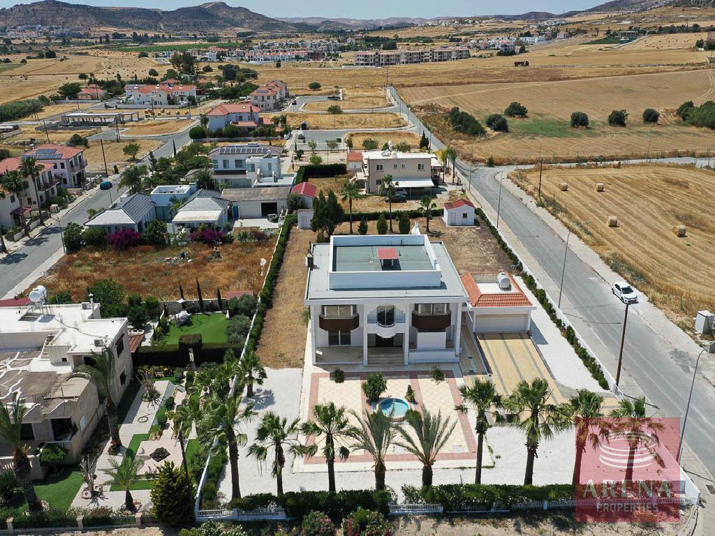 4 Bed Villa in Pyla for sale