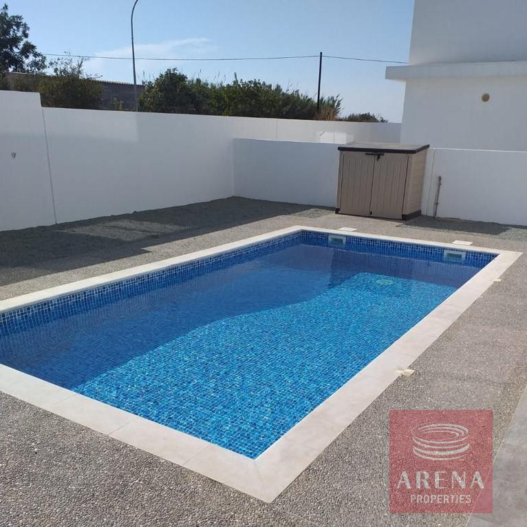 Villa for rent in Kapparis - swimming pool