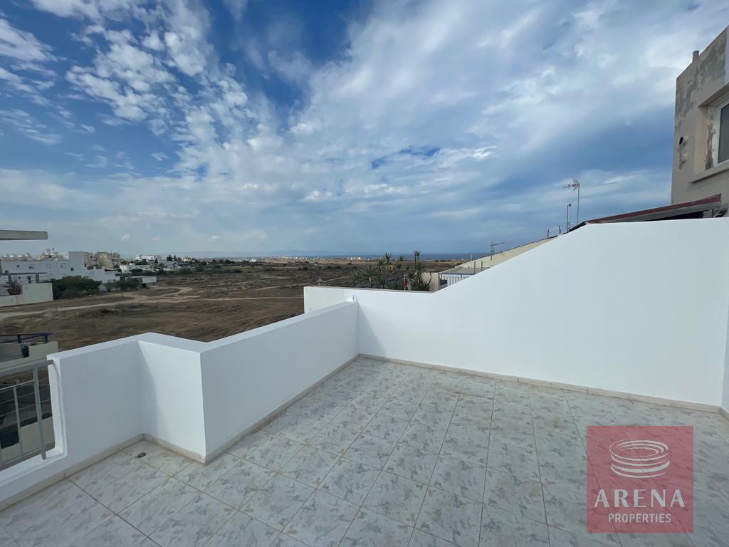 2 bed apt for sale in Paralimni - sea view