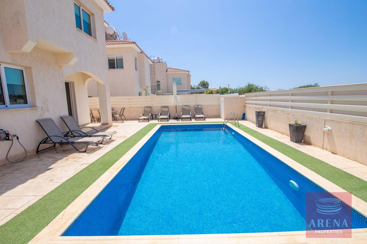 Villa with pool in Pernera - pool