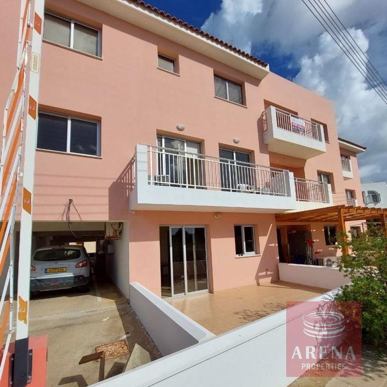 2 bed townhouse for rent in paralimni