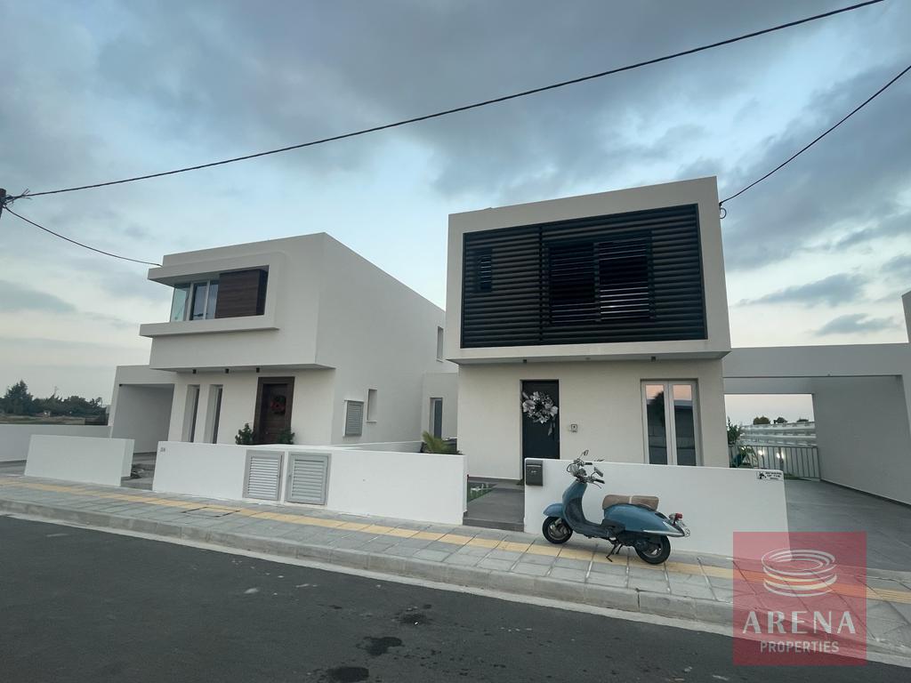 New villa in Kiti for sale