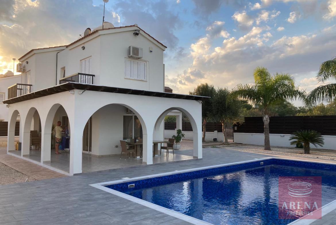 3 bed villa for rent in ayia thekla - pool