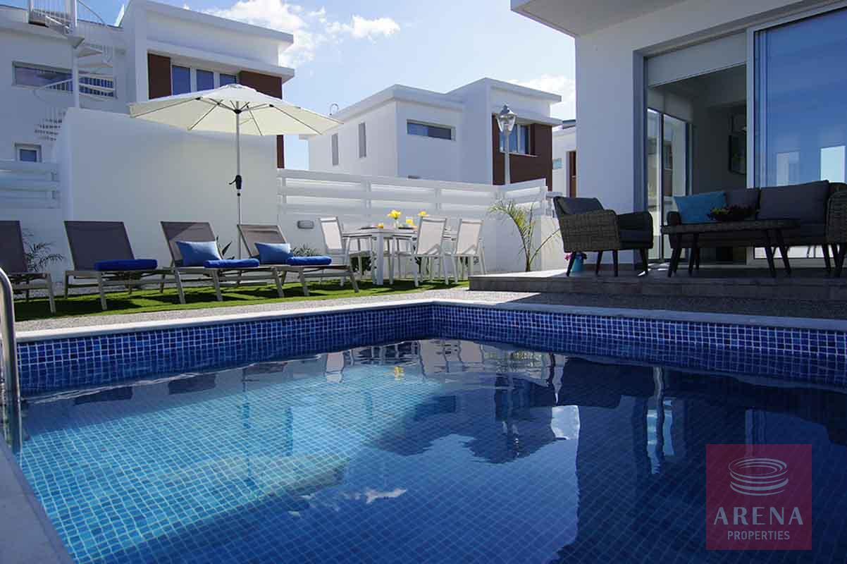 3 bed villa in Kapparis for sale - pool