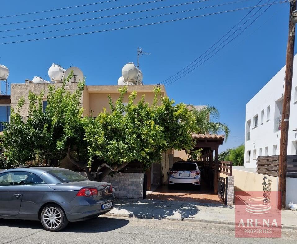 semi-detahed house in pervolia for sale