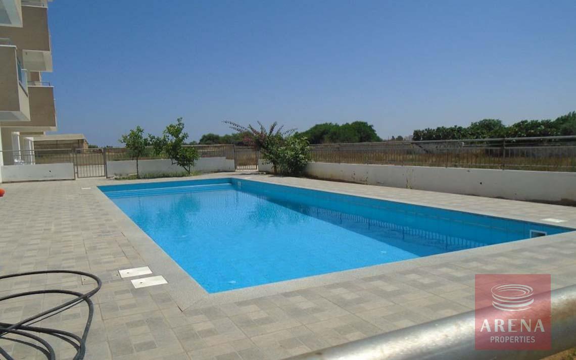 studio for sale in Paralimni with a plot - communal pool
