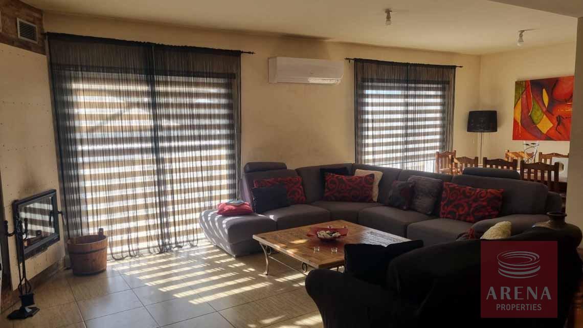 3 bed apt in Paralimni - sitting area
