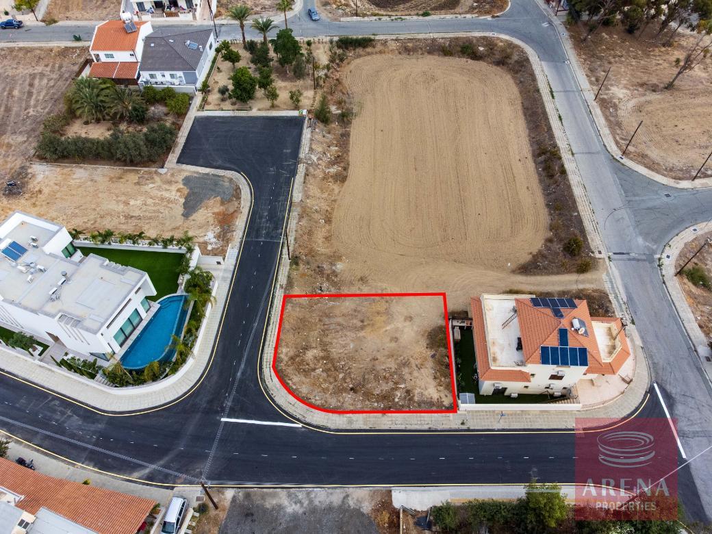 Residential plot in Oroklini