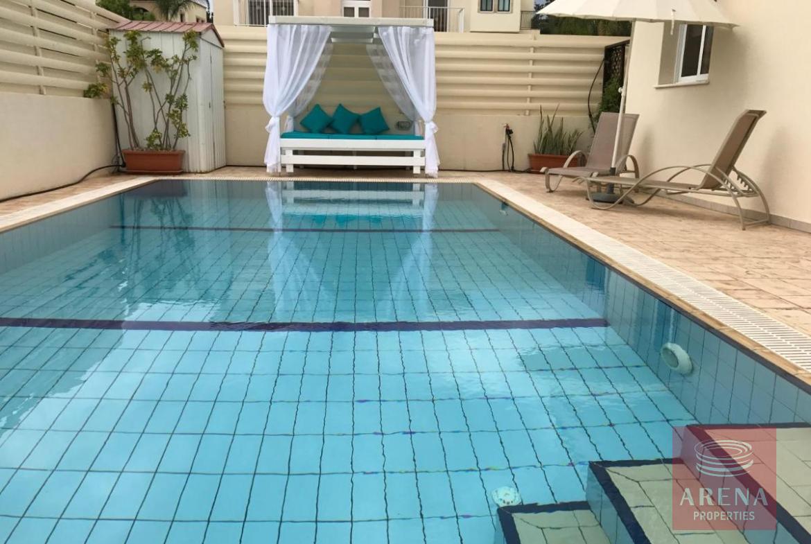 3 bed villa in protaras - pool