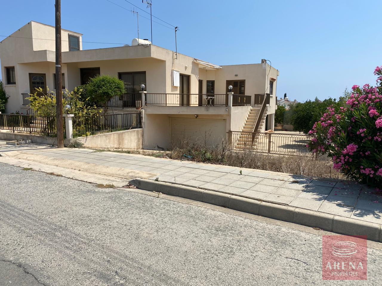 3 bed house in derynia to buy