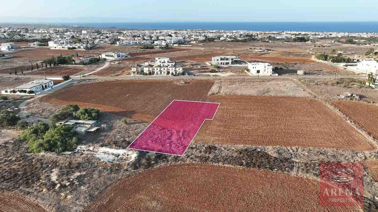 land in paralimni for sale