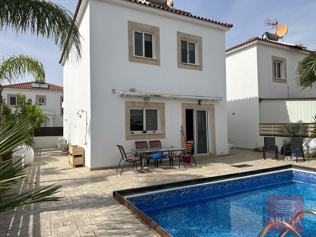 3 BE VILLA FOR RENT IN DERYNIA