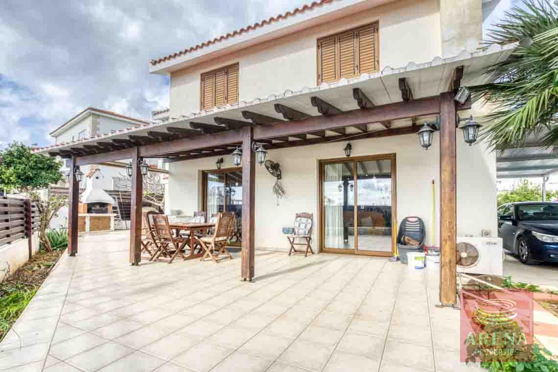 4 bed villa for sale in kapparis