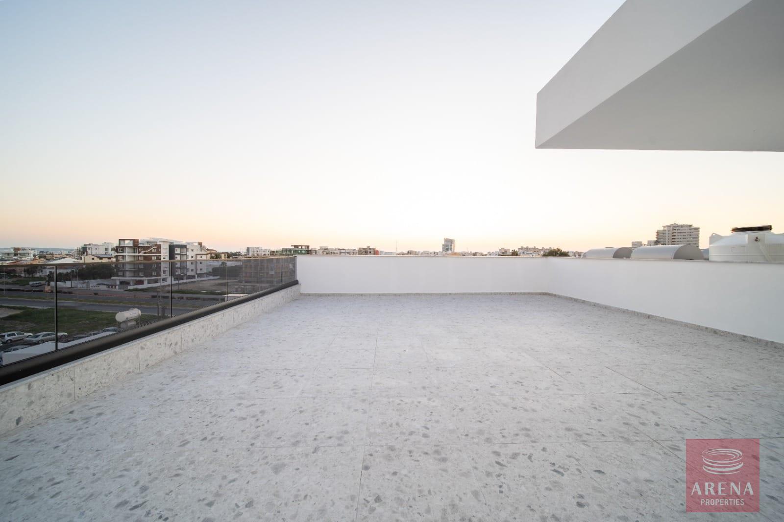 1-2-BED-PENTHOUSE-LARNACA-10425-3-2