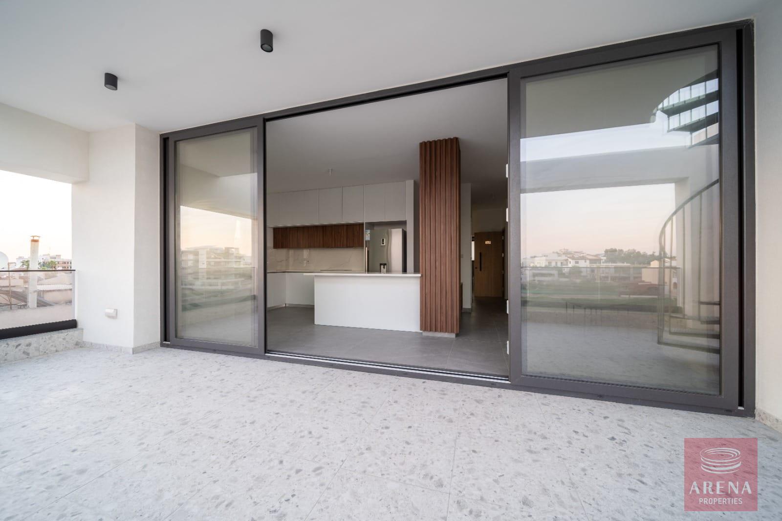 1-2-BED-PENTHOUSE-LARNACA-10425-6-2