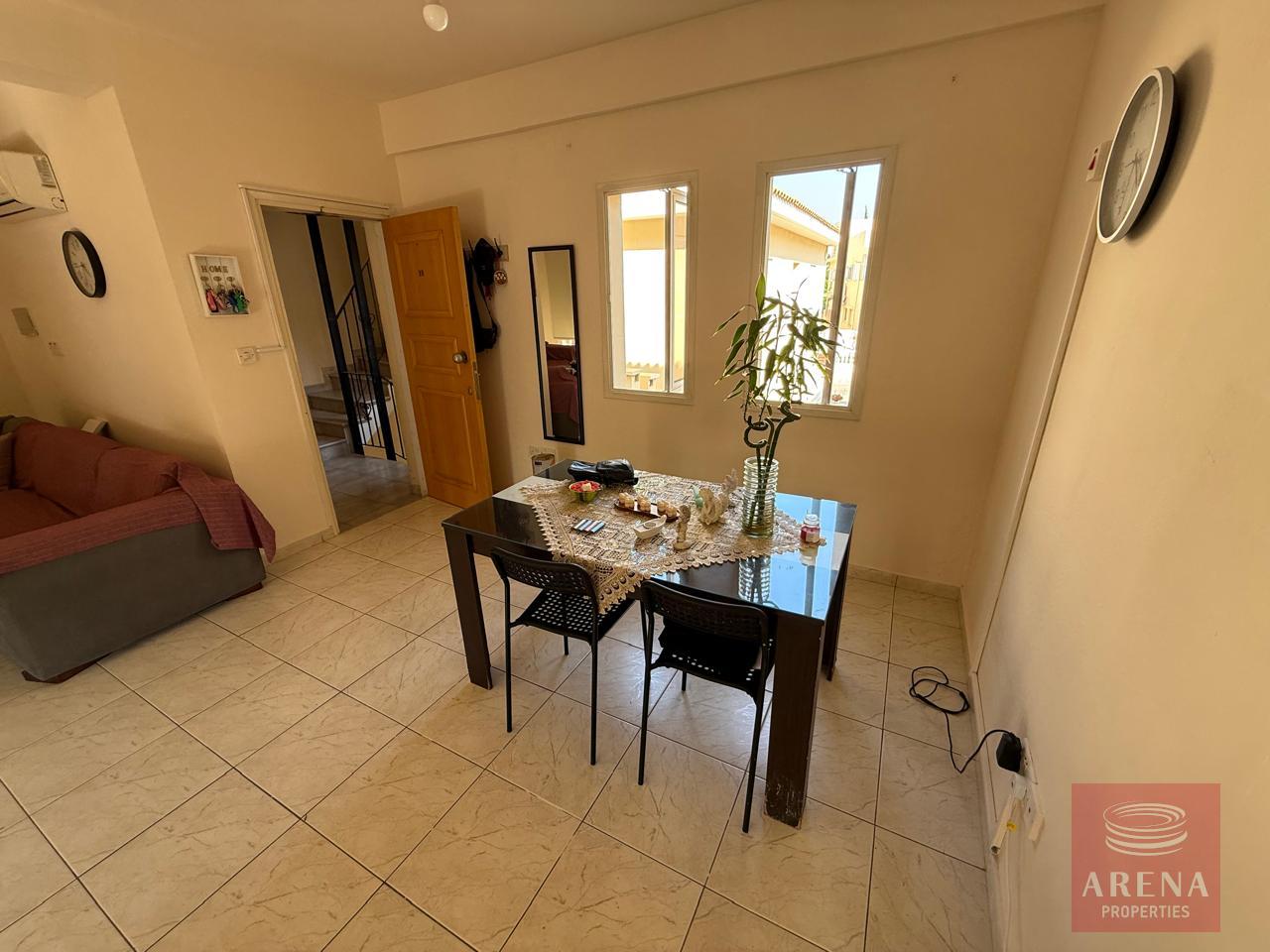 1-3-BED-APT-PARALIMNI-10039-13-3
