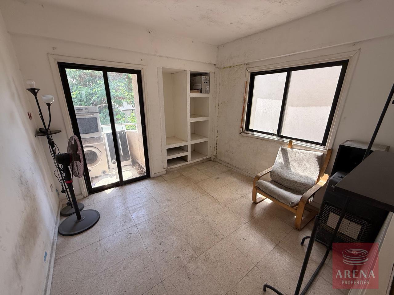 1-3-bed-apt-10090-8-2