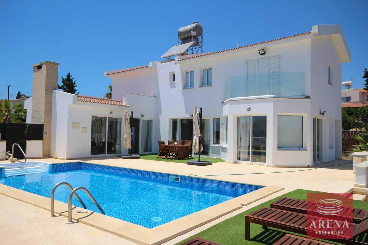 1-4-BED-VILLA-FOR-SALE-IN-CAPE-GRECO-6484